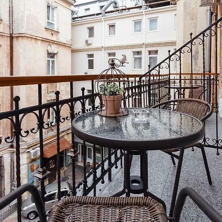 Central Barkar Apartments Одесса Экстерьер фото