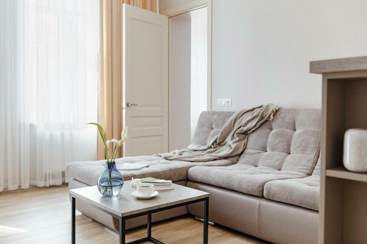 Central Barkar Apartments Одесса Экстерьер фото