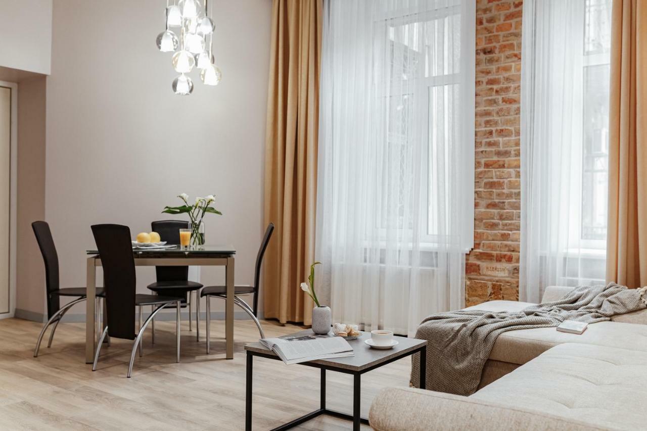 Central Barkar Apartments Одесса Экстерьер фото